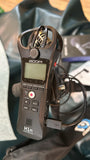 Zoom APH-1n Recorder w Tripod